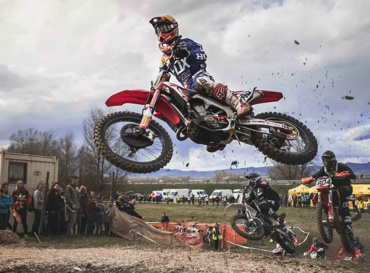 Die Kultur des Motocross: Gemeinschaft, Wettkampf und Stil