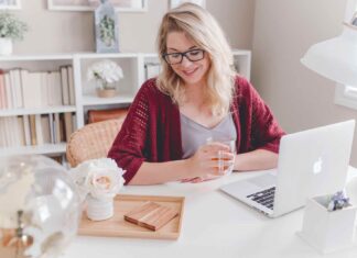 Vom Sofa zum Star: Homeoffice-Outfits, die begeistern!