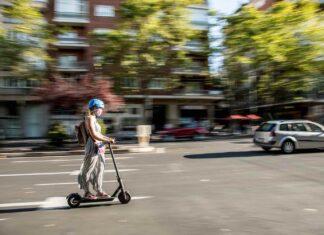 Stilvoll und legal durch die Stadt rollen: E-Scooter mit Straßenzulassung
